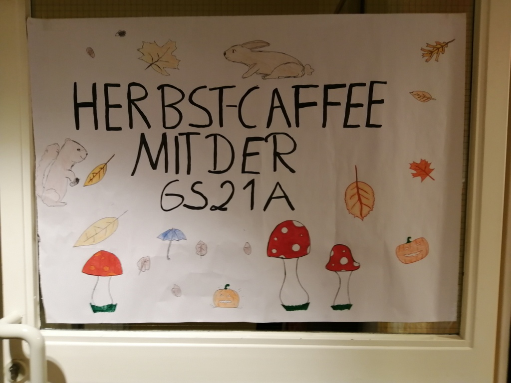 Projekt Herbst-Café mit Bewohnern des HeJo Altenheims und der GS21a