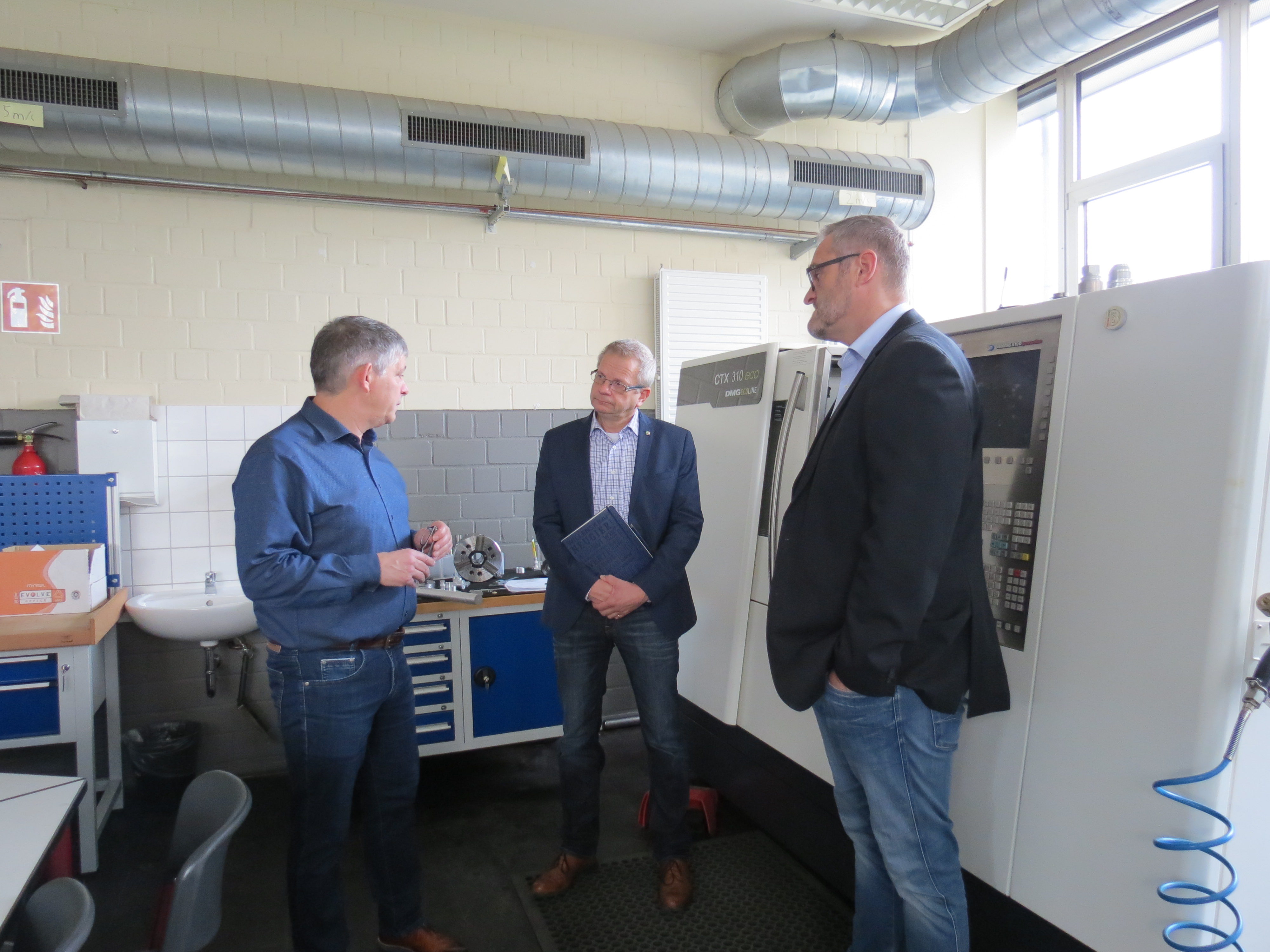 Thomas Schnelle MdL besucht das Berufskolleg in Erkelenz