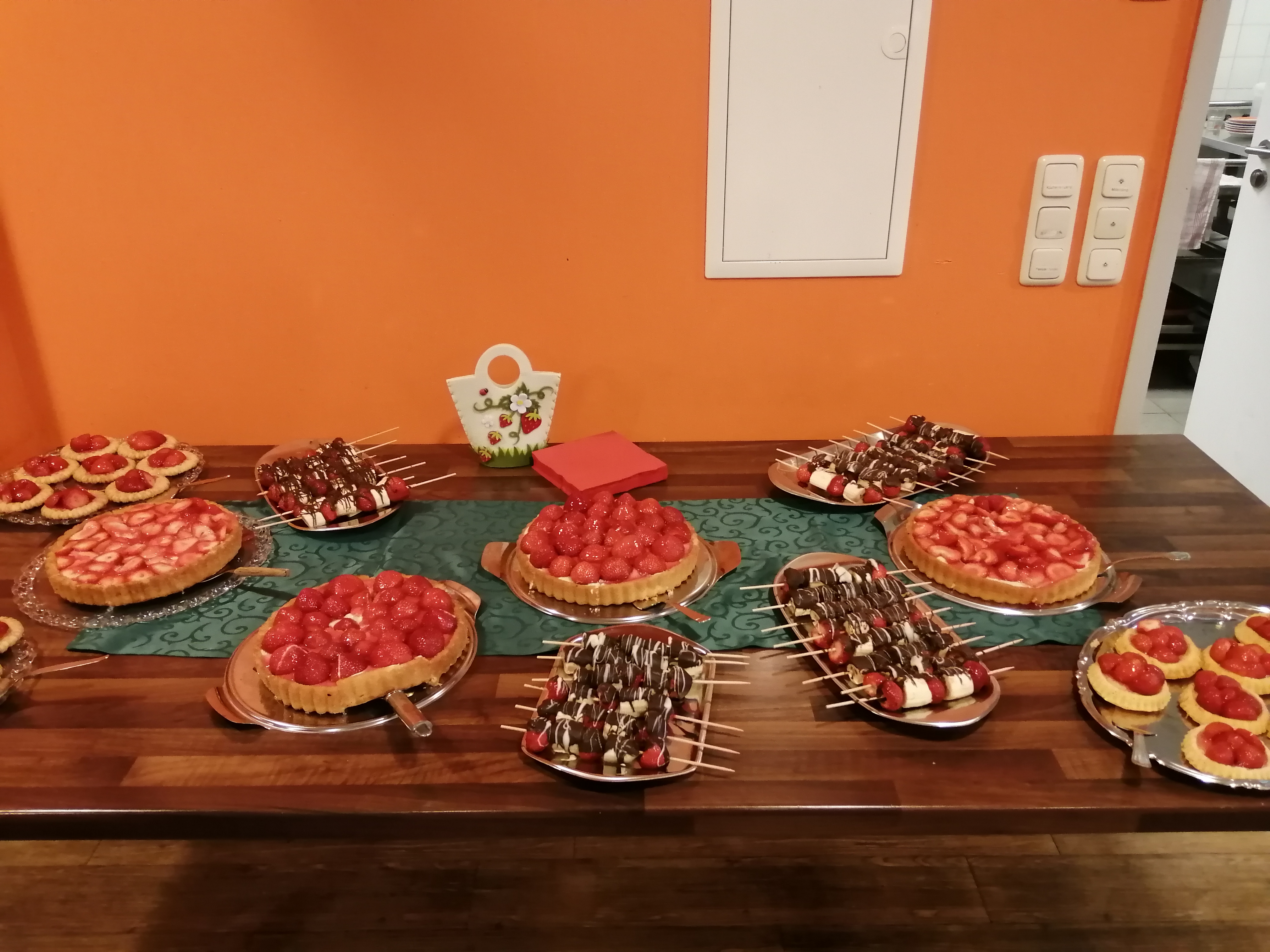 Erdbeer-Café im HeJo mit der GS21a